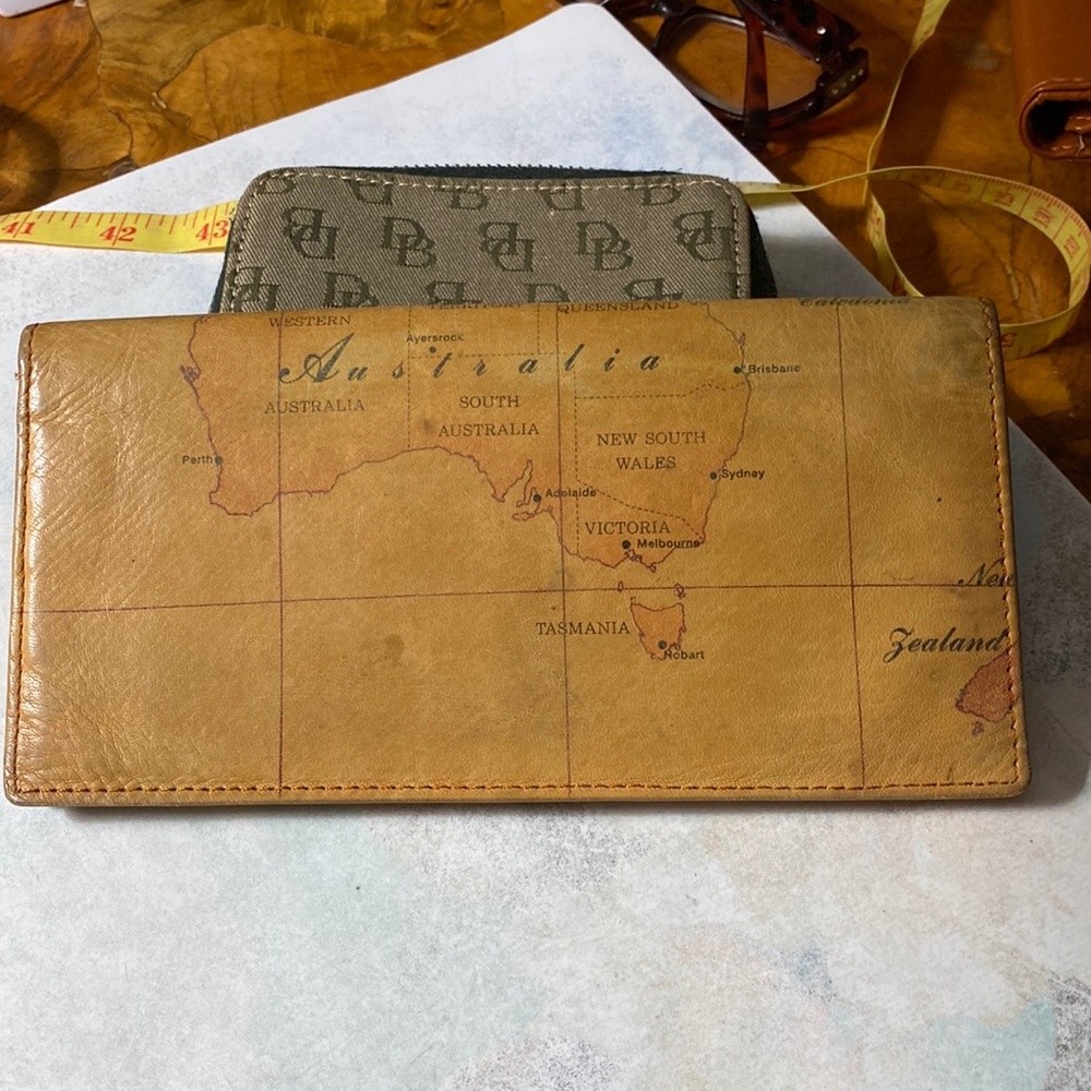 Very nice design wallet new leather fabric